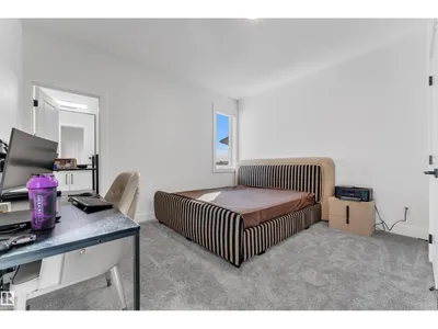 6502 42 ave photo 27