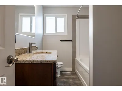 8836 150 AV NW photo 27