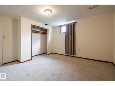8836 150 AV NW photo 40