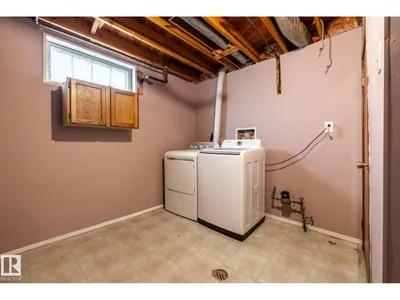 8836 150 AV NW photo 44