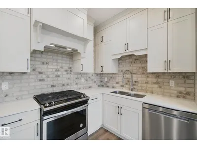 1024 BERG PL photo 11