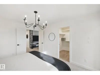 1024 BERG PL photo 19