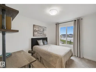 1024 BERG PL photo 29
