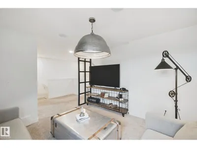 1024 BERG PL photo 27