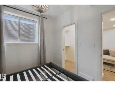 1024 BERG PL photo 47