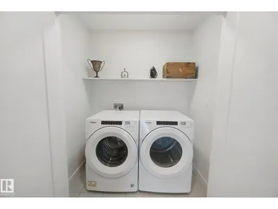 1024 BERG PL photo 37