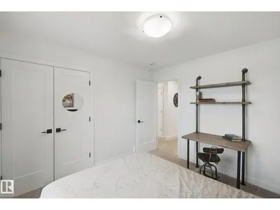 1024 BERG PL photo 31