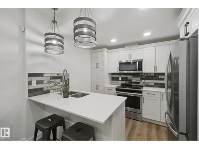 1024 BERG PL photo 42