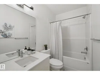 1024 BERG PL photo 49