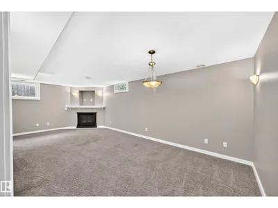 10715 133 ST NW photo 33