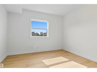 #404 10346 117 ST NW photo 38