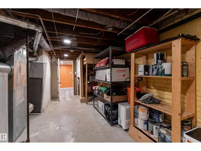 11225 127 ST NW photo 38