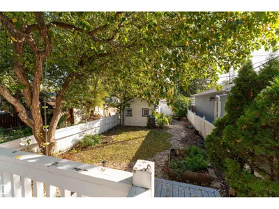 11225 127 ST NW photo 48