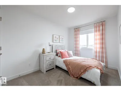 20826 15A AV NW photo 21