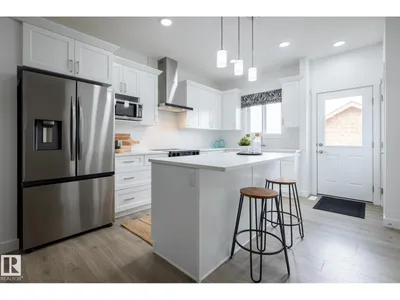 20826 15A AV NW photo 9