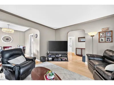 11524 133 ST NW photo 10