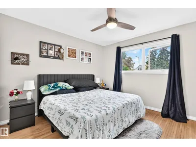11524 133 ST NW photo 23