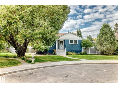 11524 133 ST NW photo 48