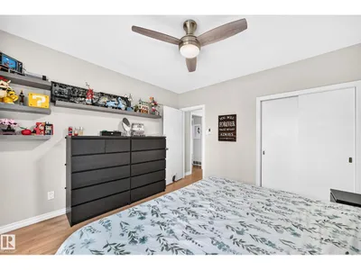 11524 133 ST NW photo 25