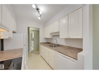 #304 11425 41 AV NW photo 15