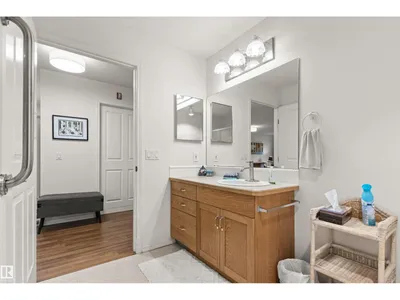 #206 78 MCKENNEY AV photo 24