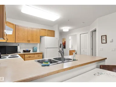 #206 78 MCKENNEY AV photo 16