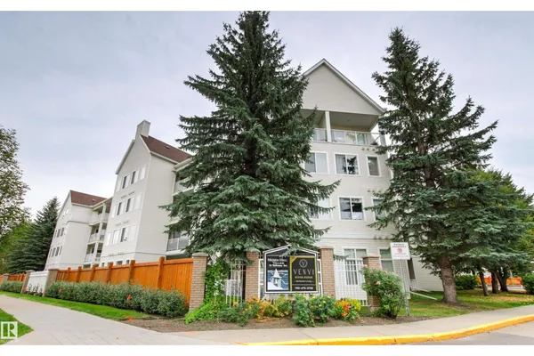 #206 78 MCKENNEY AV photo 3