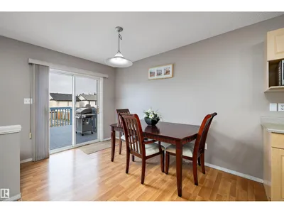 3114 32 AV NW photo 12