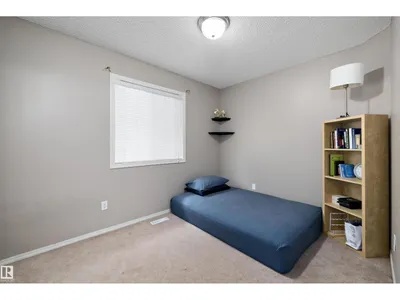 3114 32 AV NW photo 17