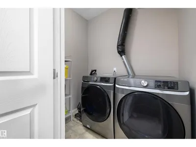 3114 32 AV NW photo 26