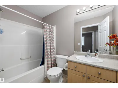 3114 32 AV NW photo 6