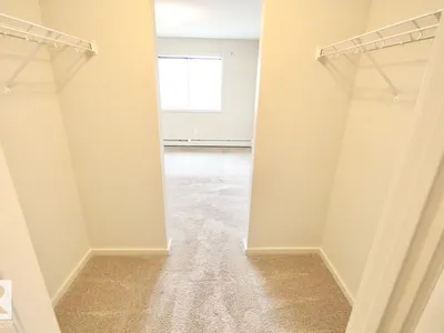 #417 5404 7 AV SW photo 25