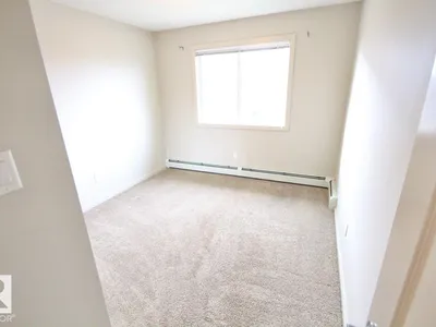 #417 5404 7 AV SW photo 30
