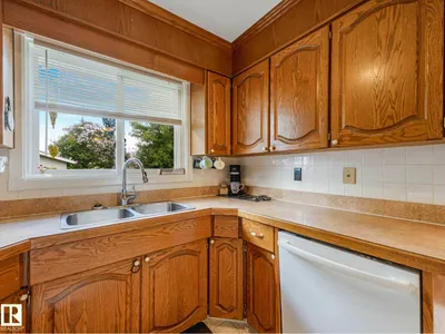 11514 138 AV NW photo 15