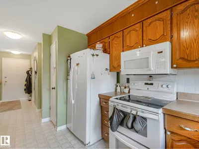 11514 138 AV NW photo 17