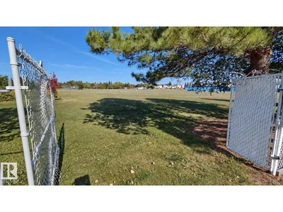 8204 14 AV NW photo 41