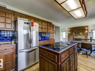 6819 10 Av NW photo 17