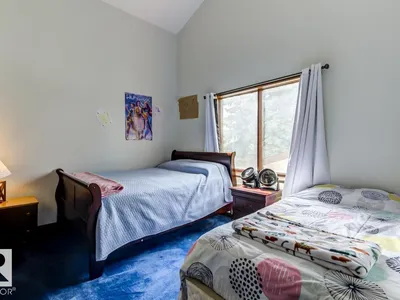 6819 10 Av NW photo 46