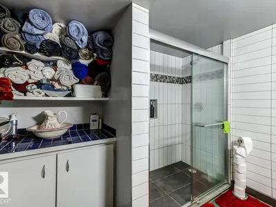 6819 10 Av NW photo 58