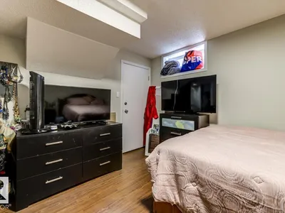6819 10 Av NW photo 62