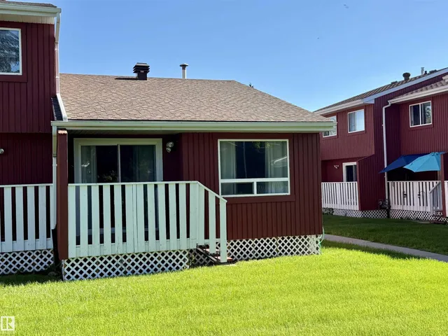 10654 BEAUMARIS RD NW, Edmonton