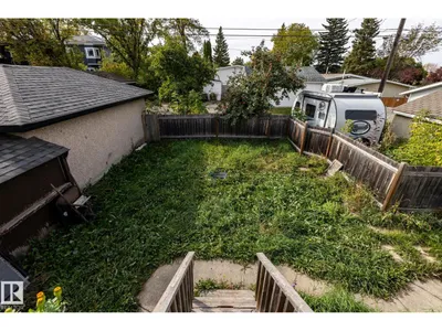 10972 157 ST NW photo 20