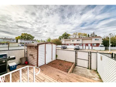 44 HABITAT CR NW photo 30