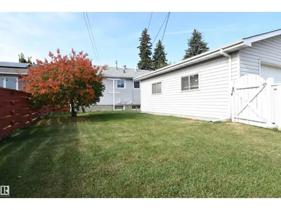 10243 42 ST NW photo 28