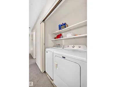 290 Lancaster TC NW photo 32
