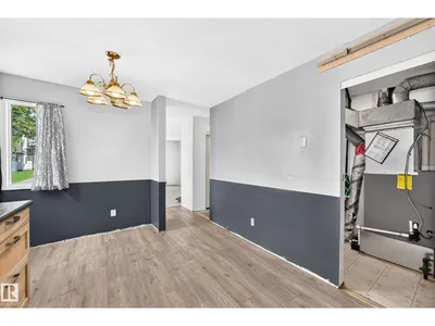 290 Lancaster TC NW photo 9