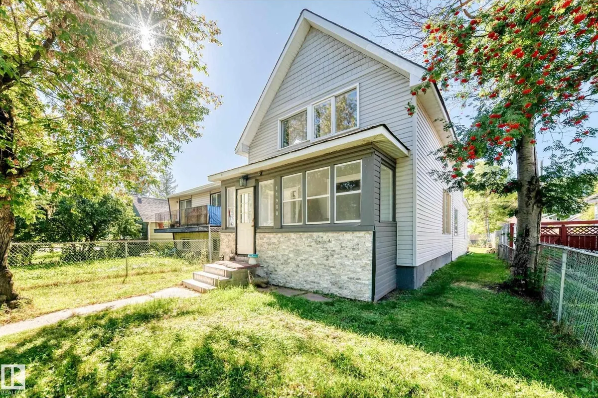 11908 77 ST NW exterior