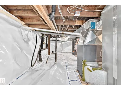 11908 77 ST NW photo 43