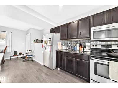 11908 77 ST NW photo 6