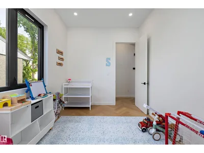 14624 93 AV NW photo 28